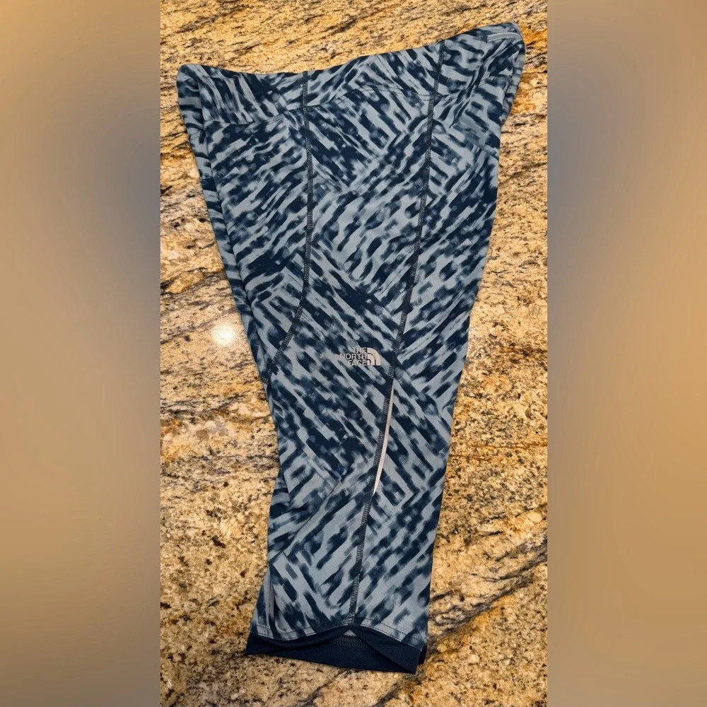 The North Face Motivation Printed Leggings Cropped Blue Women’s Size L - Picture 3 of 10